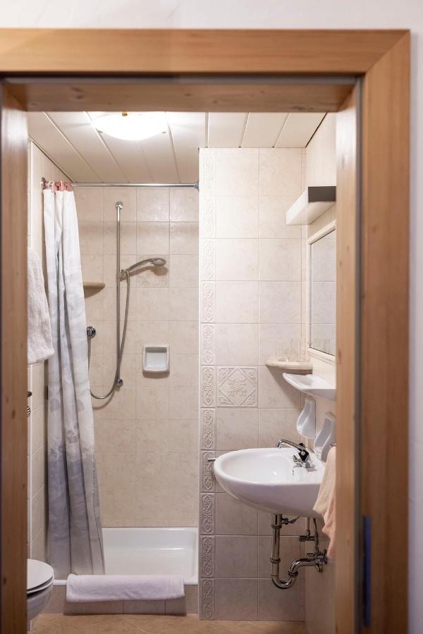 Garni Reider Hotel Sexten Екстериор снимка